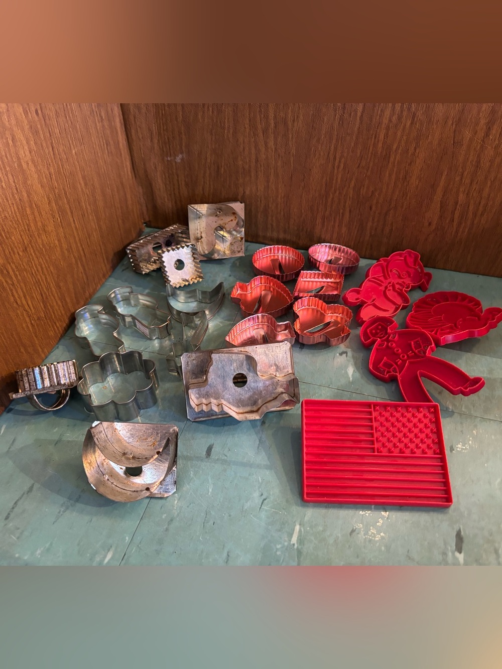 20 vintage cookie cutters